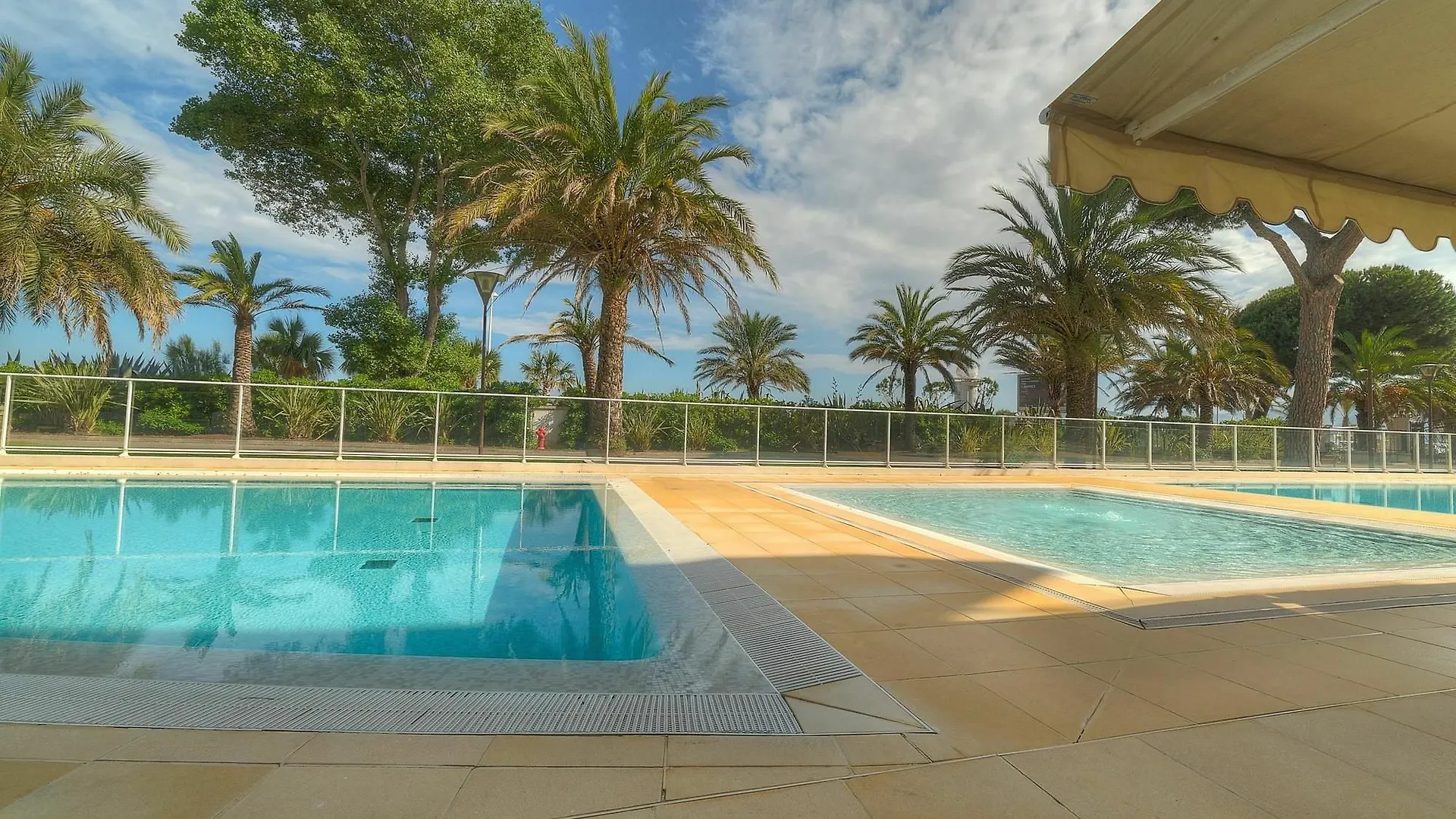 Royal Palm Apartment 1 Cannes 0*,